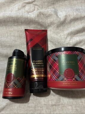 Bath & Body Works Classic Flannel Gift Trio - Red & Green Plaid